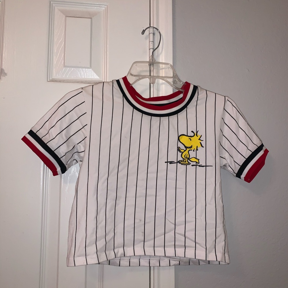 peanuts brand black and white striped crop top 😋